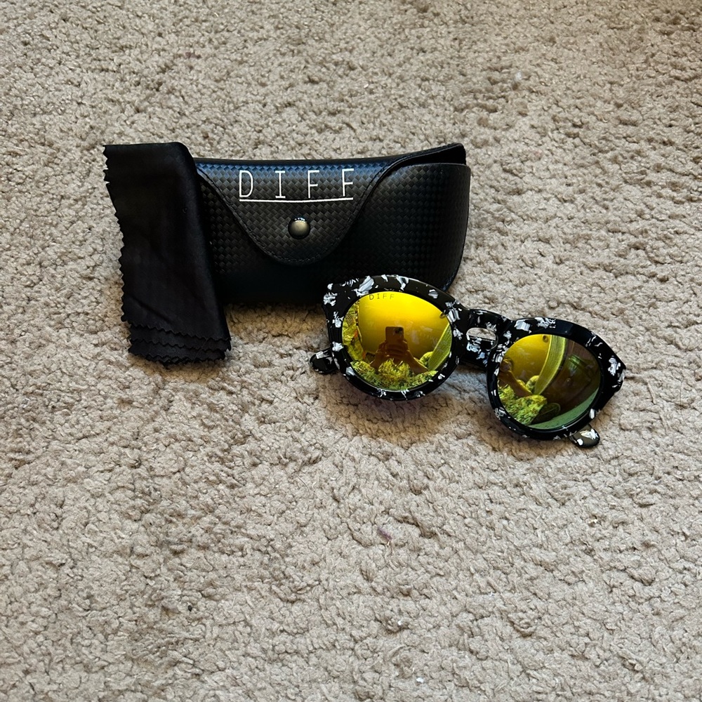 Diff Eyewear Sunglasses